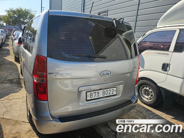 Hyundai Grand Starex 5-Seater VAN Smart 2017 — фото 4