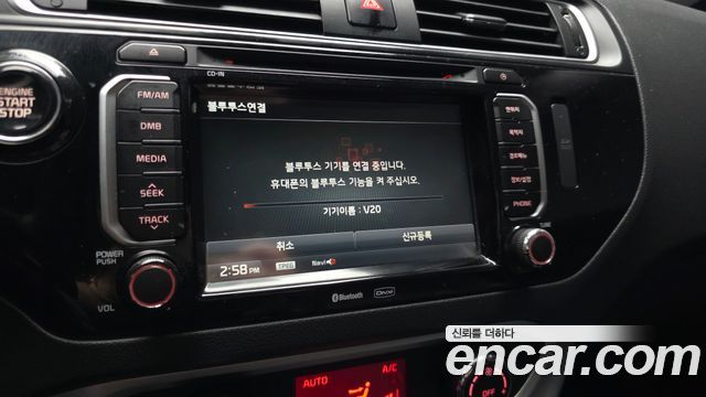 Kia Pride 4DR 1.6 GDI Prestige 2017 — фото 14