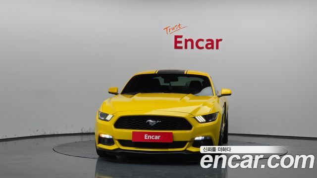 Ford Mustang Coupe 2015 — фото 3