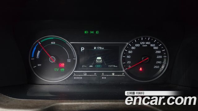Kia Sorento (IV) HEV 1.6 4WD Prestige 2022 — фото 8