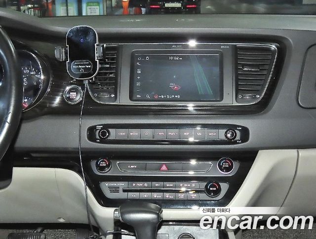 Kia Carnival 9-Seater Prstige 2019 — фото 15