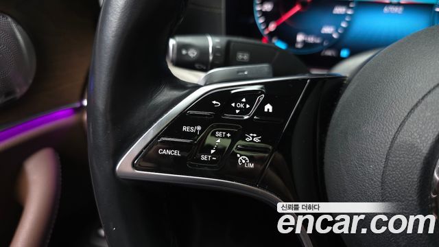 Mercedes-Benz E-Class (W213) E300e 4MATIC Exclusive 2021 — фото 27