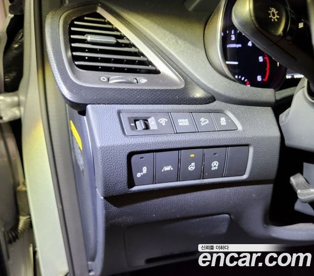 Hyundai Santa Fe The Prime Diesel 2.0 2WD Value Plus 2018 — фото 9