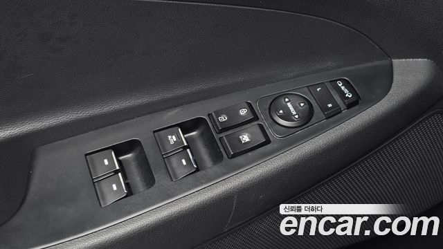 Hyundai Tucson Diesel 2.0 2WD Premium 2018 — фото 29