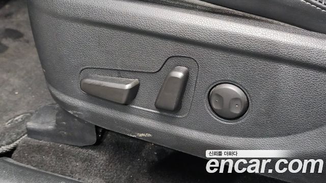 Hyundai Santa Fe (TM) Diesel 2.0 2WD Premium 2019 — фото 18