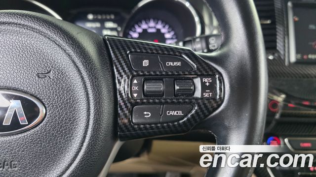 Kia Carnival 9-seater Noblesse 2016 — фото 14