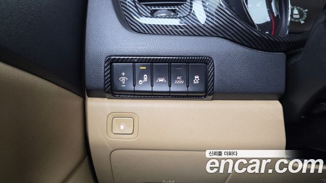 Kia Carnival 9-seater Noblesse 2016 — фото 19
