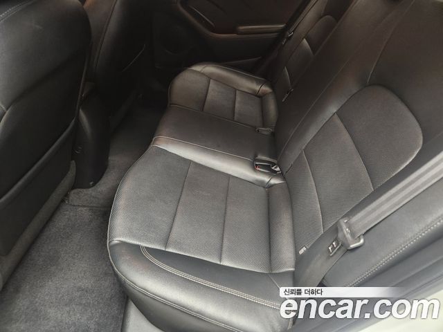 Kia K3 Deluxe 2015 — фото 10
