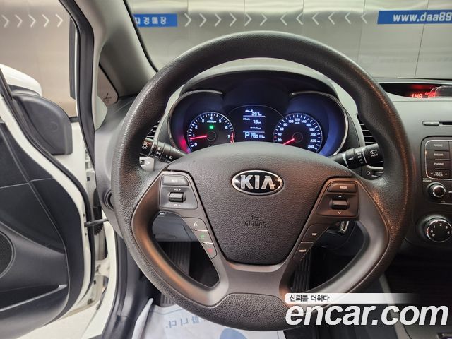 Kia K3 Deluxe 2015 — фото 20