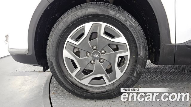 Hyundai Santa Fe HEV 1.6 2WD Exclusive 2023 — фото 5