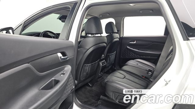 Hyundai Santa Fe HEV 1.6 2WD Exclusive 2023 — фото 12