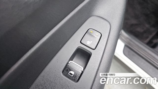 Hyundai Santa Fe HEV 1.6 2WD Exclusive 2023 — фото 31