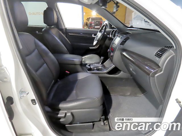 Kia Sorento R Diesel 2.0 2WD TLX Premium 2012 — фото 15
