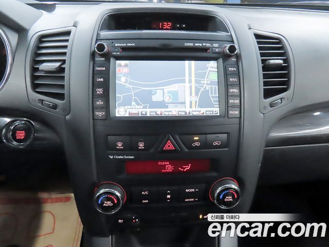 Kia Sorento R Diesel 2.0 2WD TLX Premium 2012 — фото 21