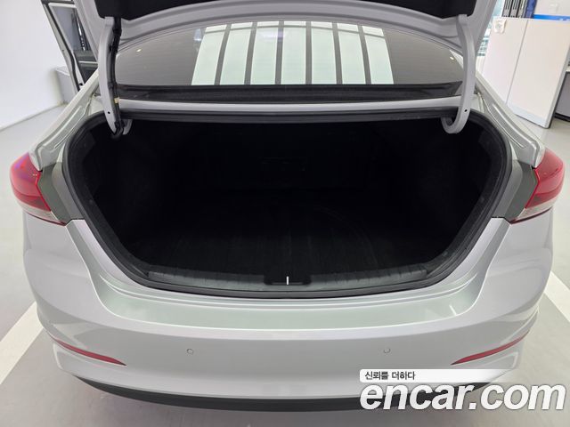 Hyundai Avante (AD) 1.6 GDI Modern 2016 — фото 15