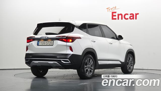 Kia Seltos Diesel 1.6 2WD Prestige 2022 — фото 2