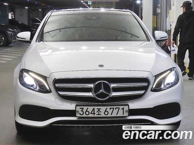 Mercedes-Benz E-Class (W213) E300 Avantgarde