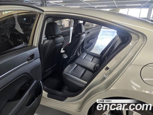 Hyundai Avante (AD) 1.6 GDI Value Plus 2018 — фото 9