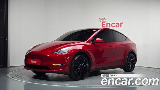 Tesla Model Y Standard Range RWD