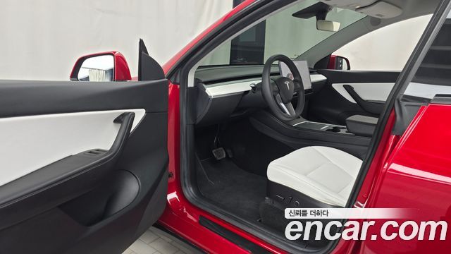 Tesla Model Y Standard Range RWD 2021 — фото 10