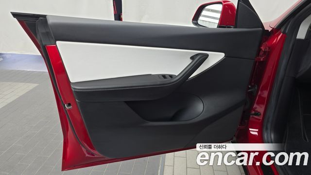 Tesla Model Y Standard Range RWD 2021 — фото 24