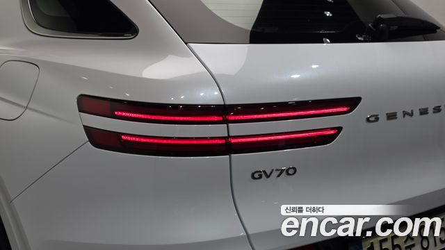Genesis GV70 2.5T Gasoline AWD 2023 — фото 23