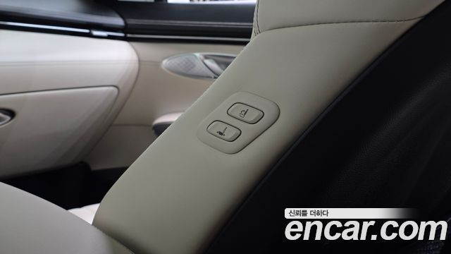 Genesis GV70 2.5T Gasoline AWD 2023 — фото 29