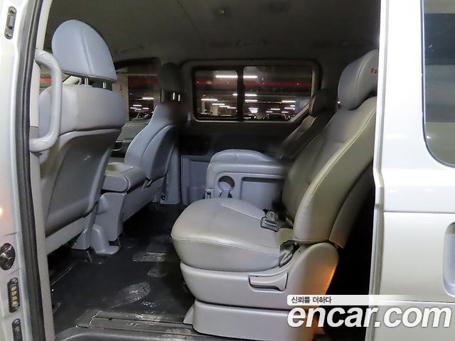 Hyundai Grand Starex 12-Seater Wagon CVX Deluxe 2015 — фото 7