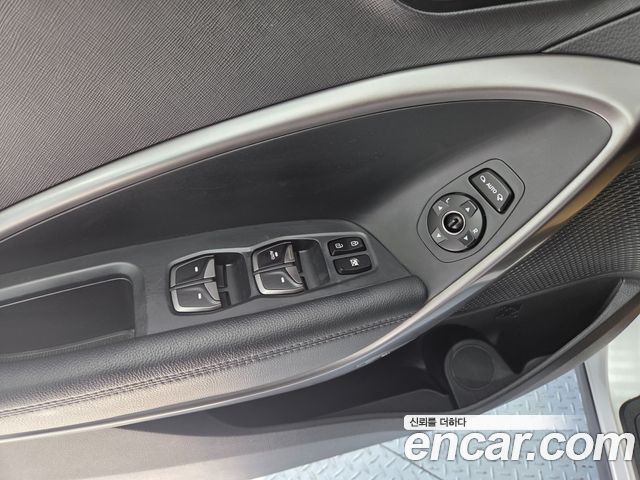 Hyundai Santa Fe The Prime Diesel 2.0 2WD Premium 2016 — фото 23