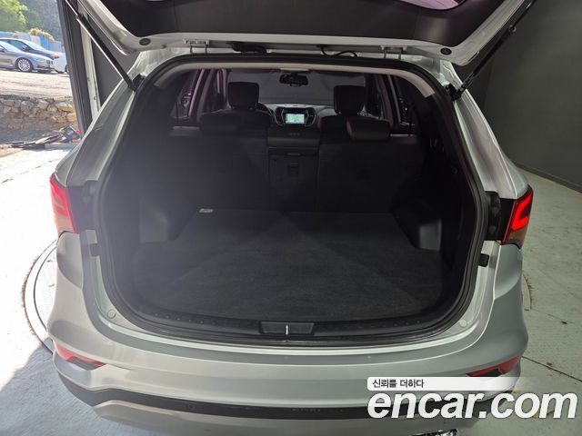 Hyundai Santa Fe The Prime Diesel 2.0 2WD Premium 2016 — фото 24