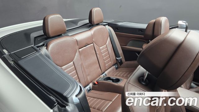 BMW 4 Series (G22) 420i M Sport Convertible 2025 — фото 11