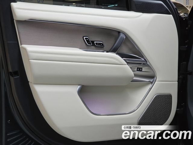 Land Rover Range Rover (V) P530 Autobiography Long Wheel Base 2024 — фото 10