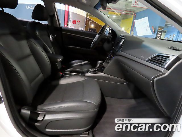 Hyundai Avante (AD) 1.6 GDI Value Plus 2018 — фото 5
