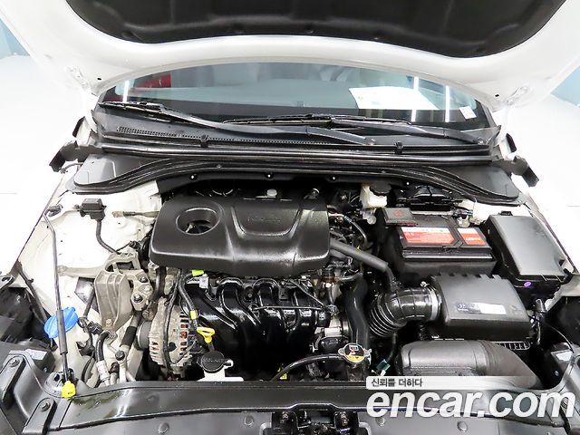Hyundai Avante (AD) 1.6 GDI Value Plus 2018 — фото 10
