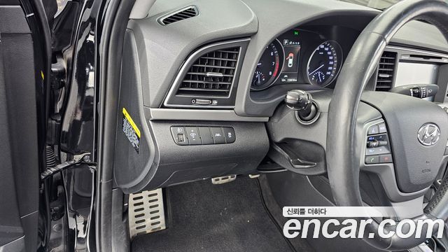 Hyundai Avante (AD) 1.6 GDI Premium 2016 — фото 17