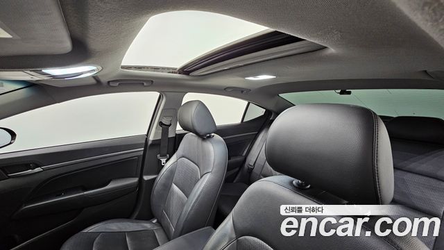 Hyundai Avante (AD) 1.6 GDI Premium 2016 — фото 19