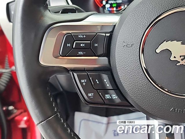 Ford Mustang Coupe 2022 — фото 20