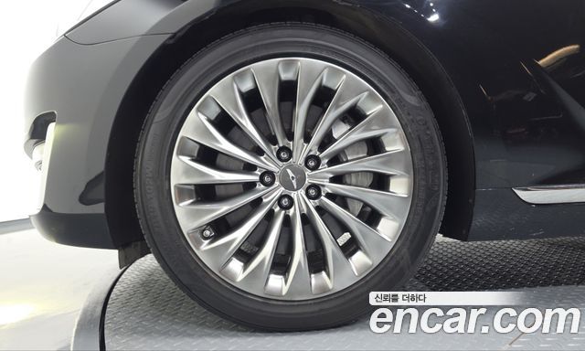 Genesis EQ900 5.0 GDI AWD Prestige 2016 — фото 5