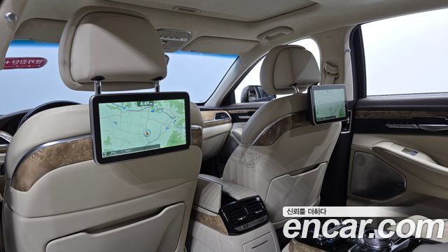 Genesis EQ900 5.0 GDI AWD Prestige 2016 — фото 12