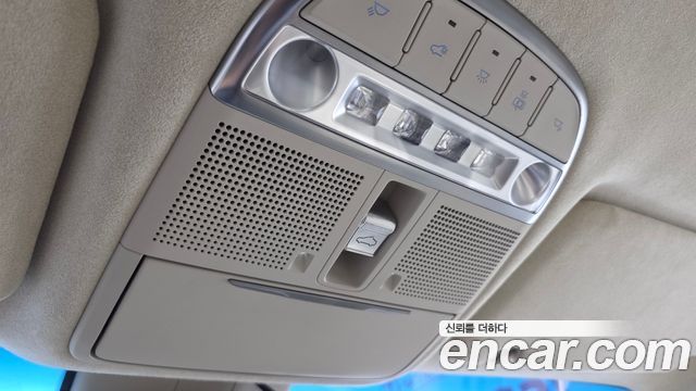 Genesis EQ900 5.0 GDI AWD Prestige 2016 — фото 18