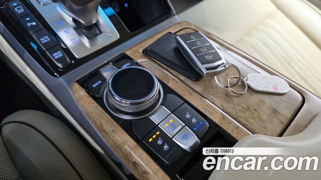 Genesis EQ900 5.0 GDI AWD Prestige 2016 — фото 28