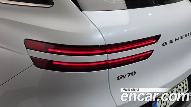 Genesis GV70 2.5T Gasoline AWD 2023 — фото 23