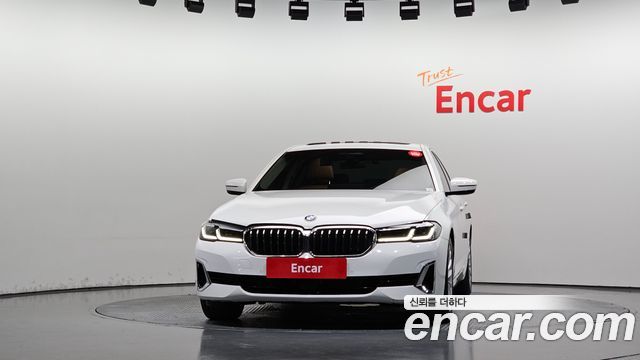 BMW 5 Series (G30) 520i Luxury 2021 — фото 3
