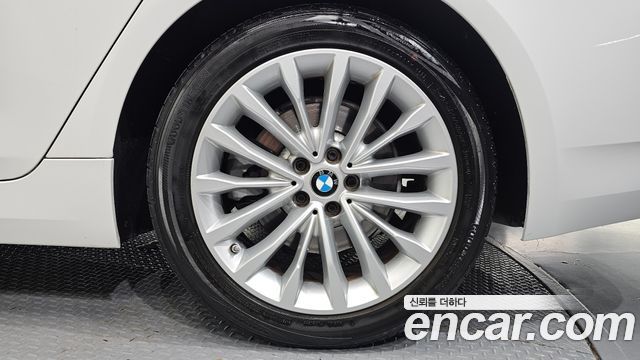 BMW 5 Series (G30) 520i Luxury 2021 — фото 21