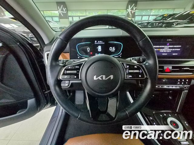 Kia Seltos Gasoline 1.6 Turbo 2WD Signature 2023 — фото 9