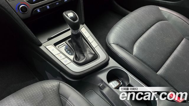 Hyundai Avante (AD) 1.6 GDI Smart 2016 — фото 9