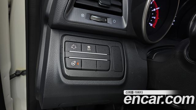 KG Mobility (SsangYong) Tivoli VX 2WD 2017 — фото 16