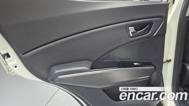KG Mobility (SsangYong) Tivoli VX 2WD 2017 — фото 25