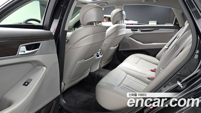 Genesis G80 3.3 GDI AWD Luxury 2019 — фото 11