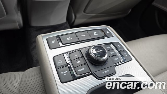 Genesis G80 3.3 GDI AWD Luxury 2019 — фото 17